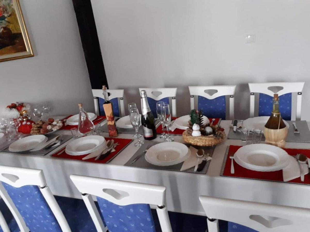 Rooms Vuksa Donji Lapac Екстериор снимка